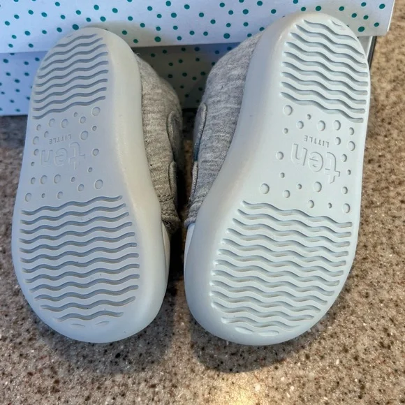 NEW Ten Little Gray Velcro Sneakers - Picture 3 of 7